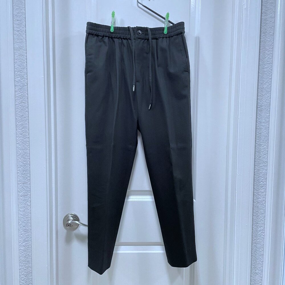 AMI Paris - Cropped Elasticated Trousers in Black, Size FR 38 (US30)